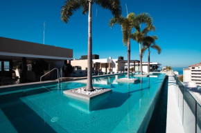 Classic Condo with Mtn View, Top Location, Pool, Gym